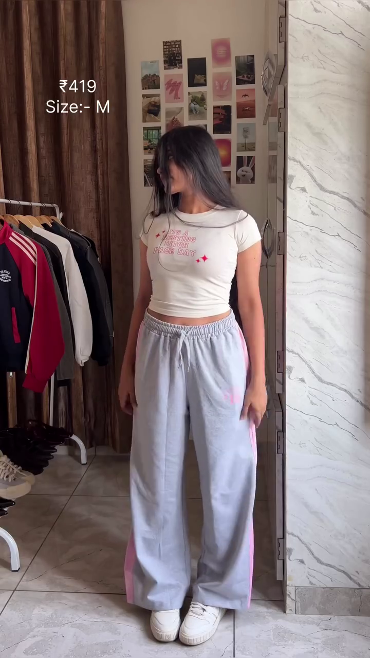 White Graphic Fitted Crop TSHIRT (Women)