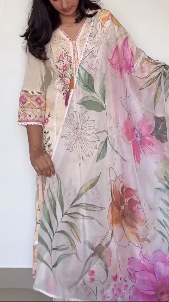 Off-White Floral Embroidered Kurta Set with Dupatta