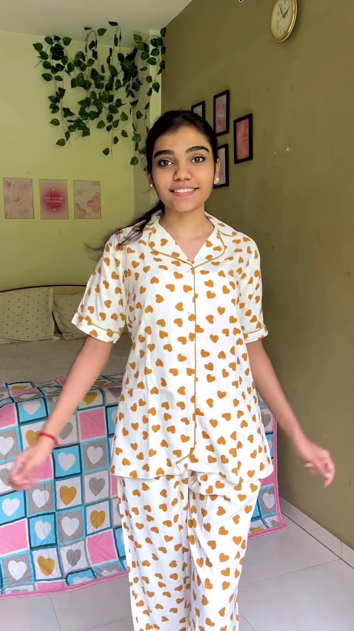 Cute Ribbon Print Night Suit