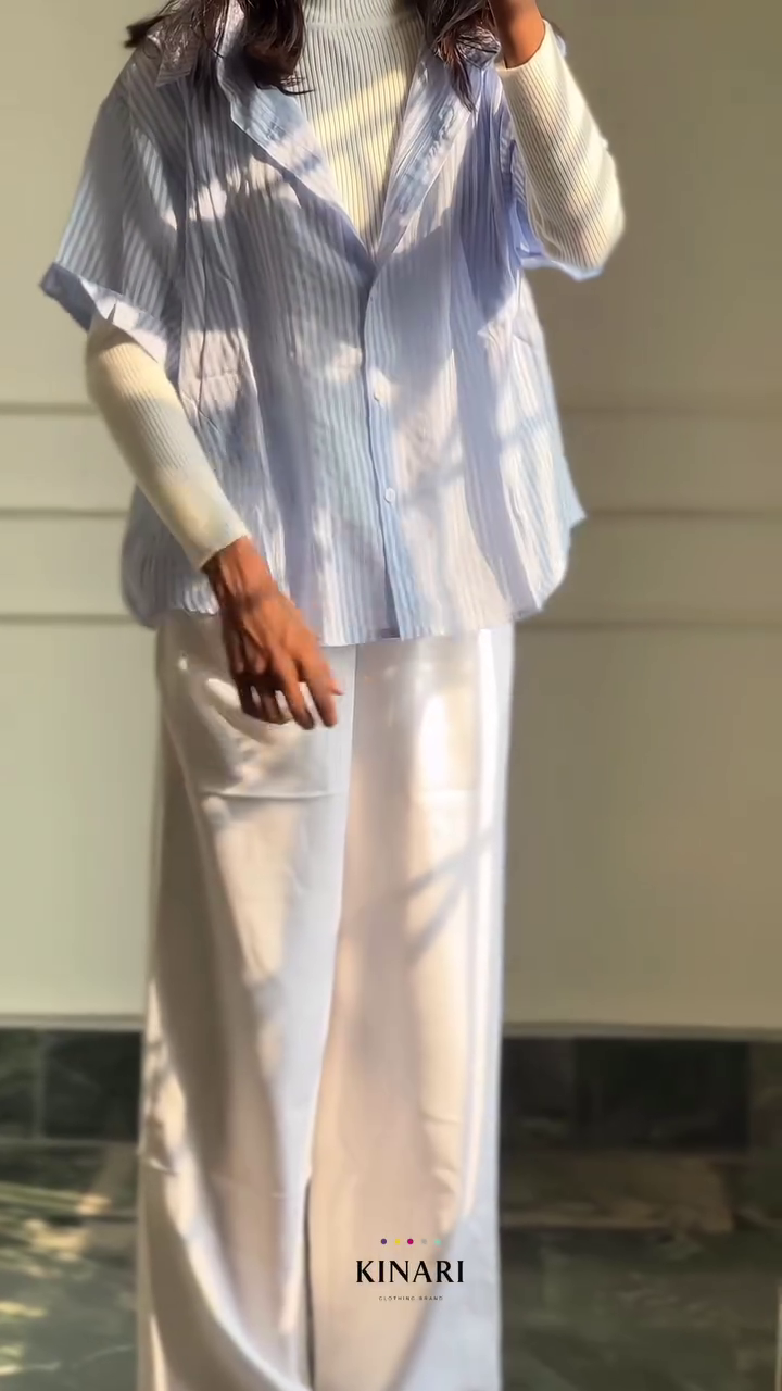 Soft Stripe Minimal Look