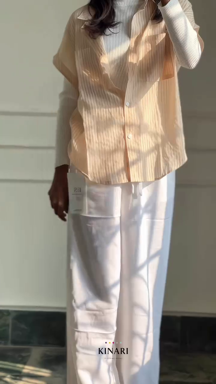 Soft Stripe Minimal Look