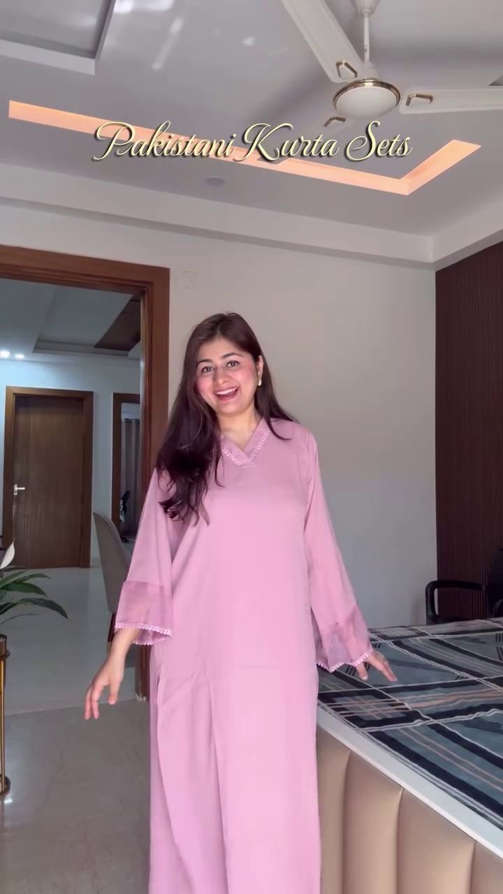 Soft Pink Pakistani Kurta Set