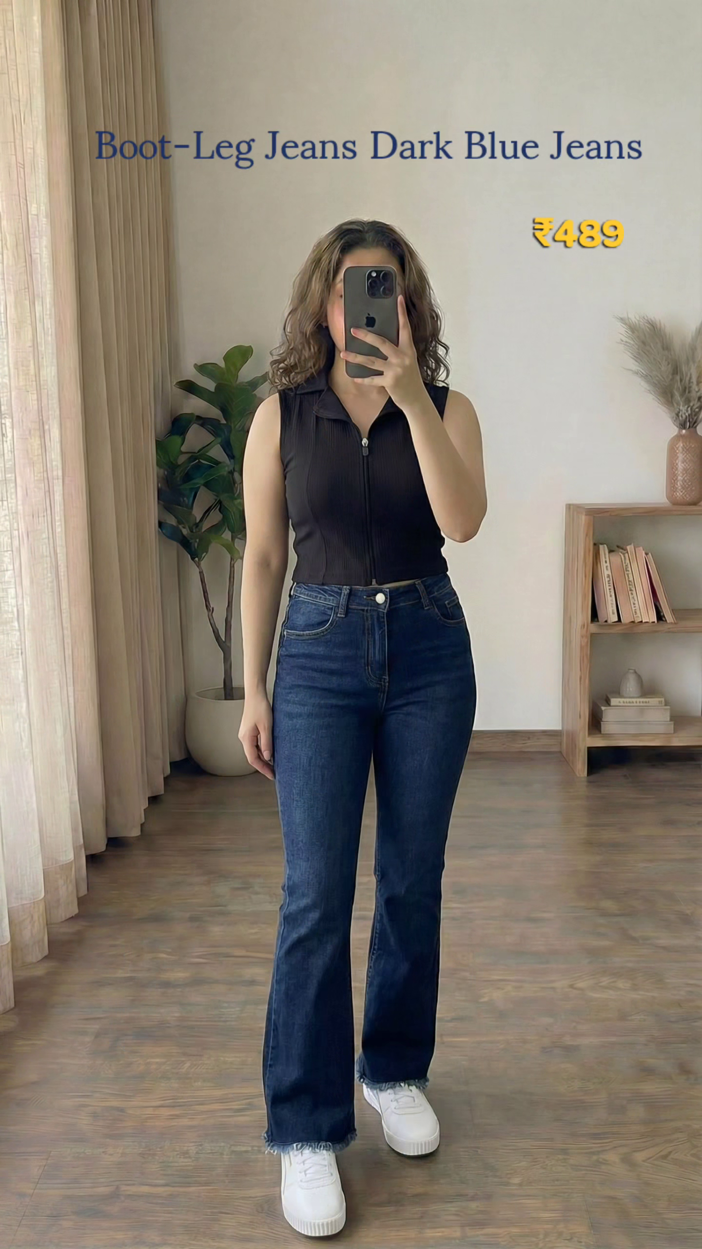 Dark Blue Bootcut Jeans Look