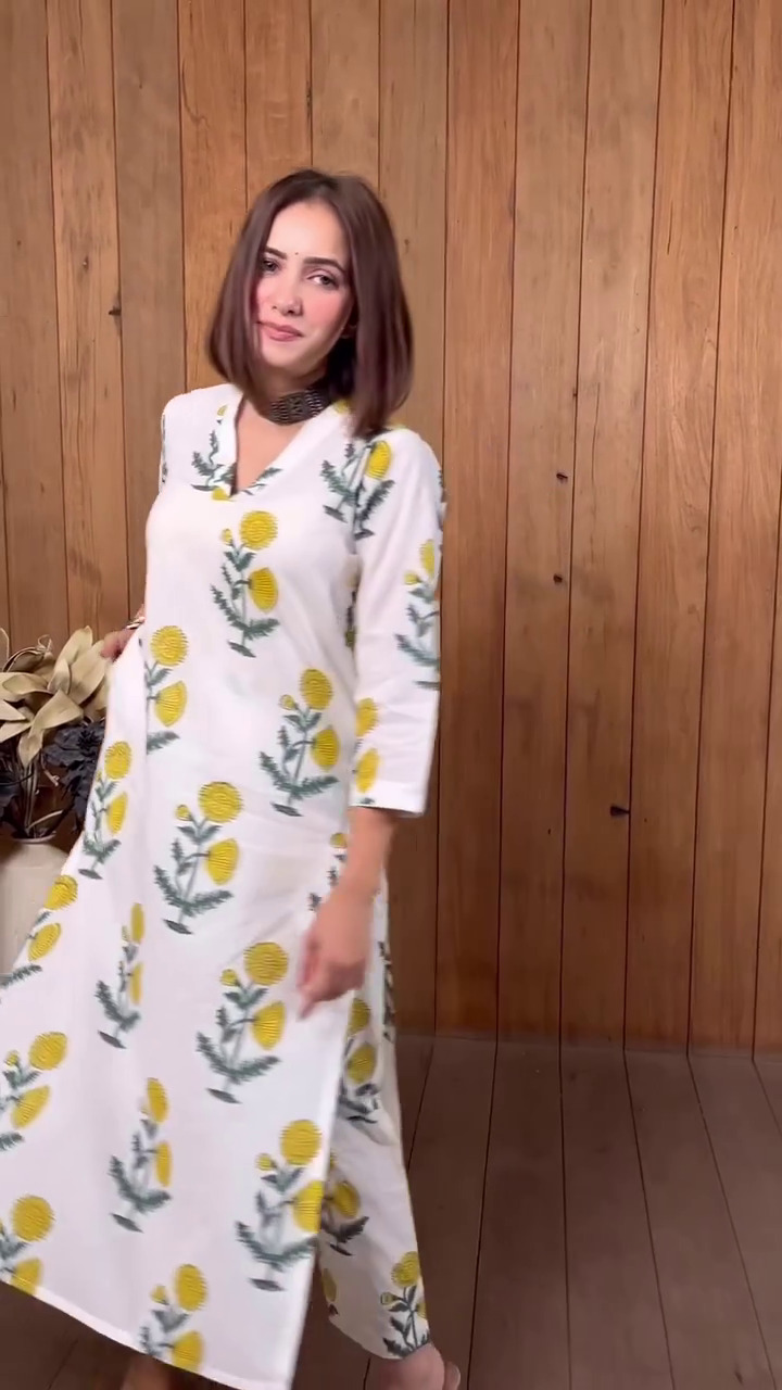 Minimal Floral Kurta