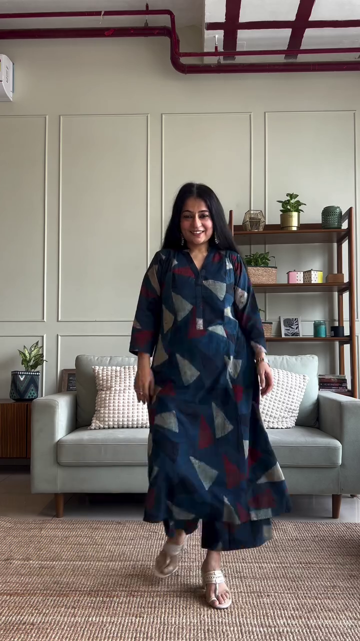 Abstract Comfort Wear