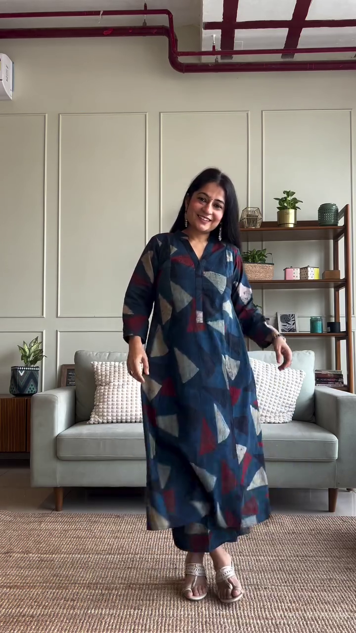 Abstract Comfort Wear