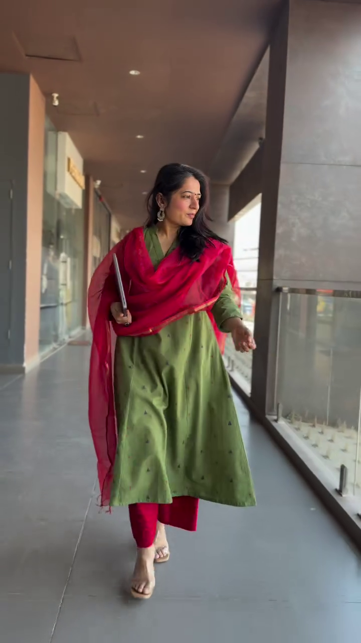 Black Minimal Kurta Set