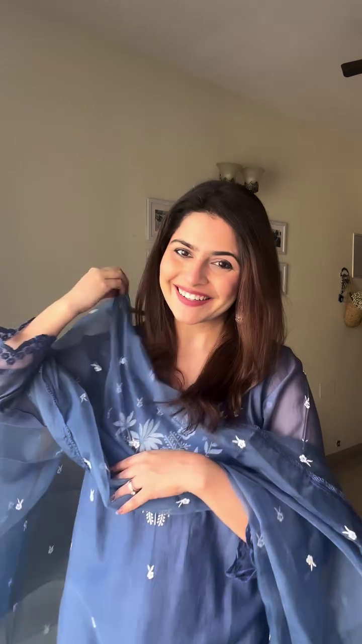 Blue Embroidered Ethnic Kurta