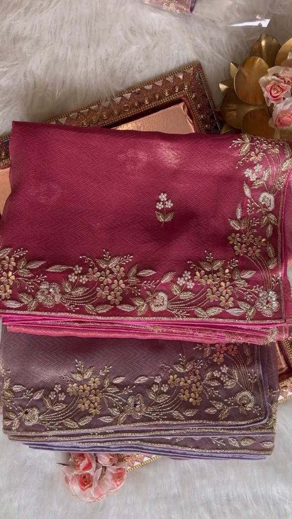 Elegant Zariwork Semi Crepe Unstitched Saree – A Perfect Blend of Tradition and Modernity