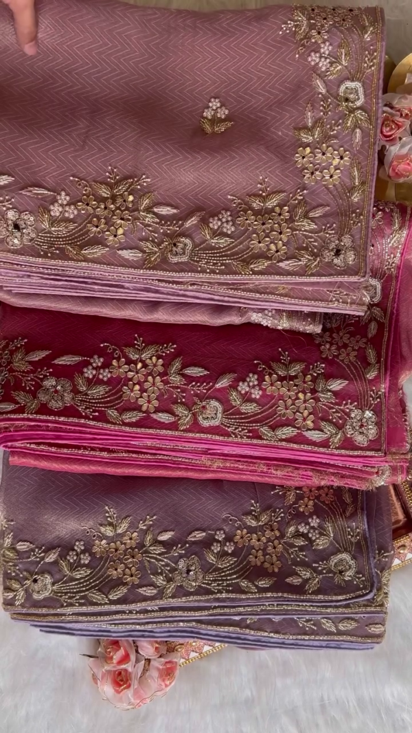 Elegant Zariwork Semi Crepe Unstitched Saree – A Perfect Blend of Tradition and Modernity