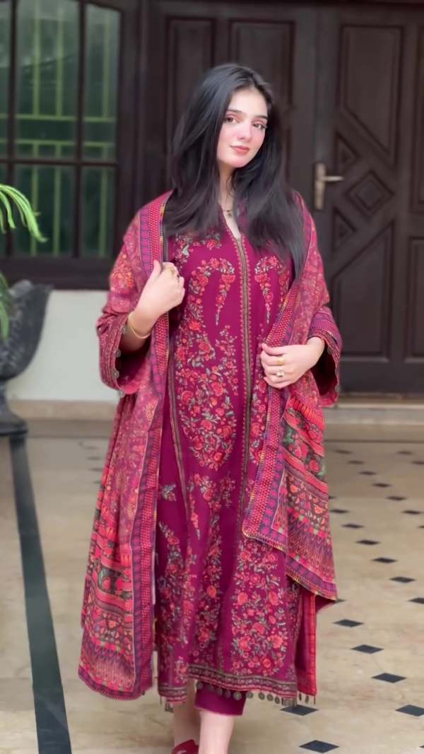 Embellished Anarkali Kurta Set – A Perfect Blend of Elegance and Tradition