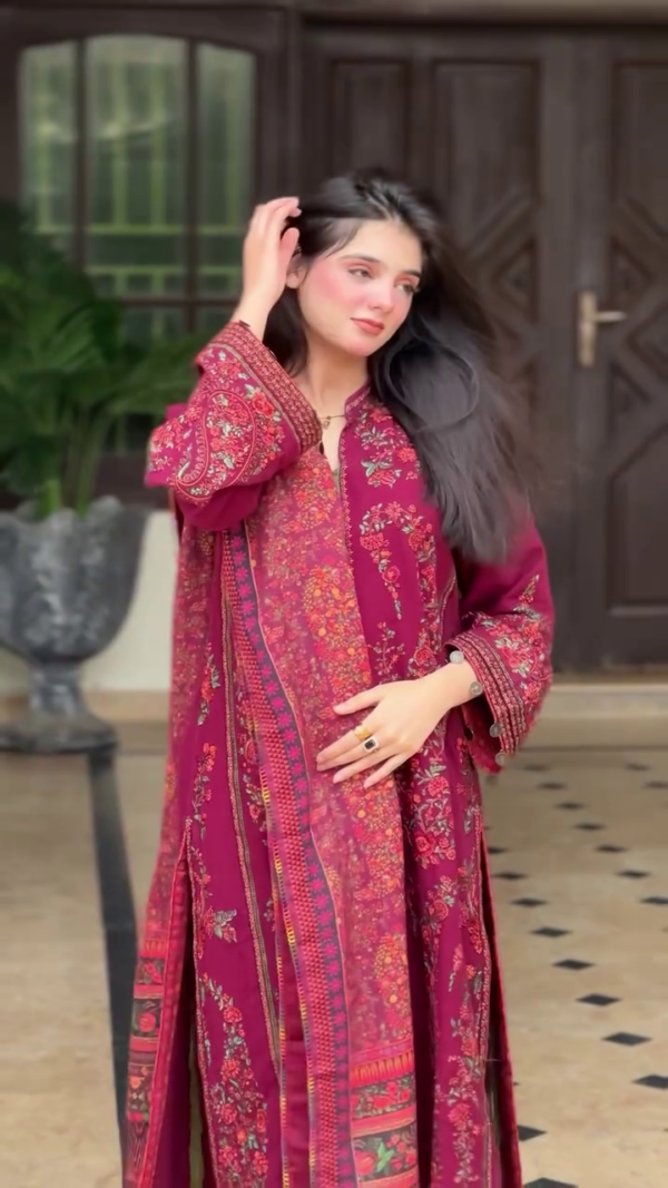 Embellished Anarkali Kurta Set – A Perfect Blend of Elegance and Tradition