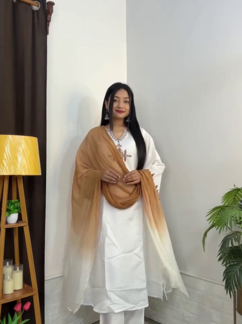 🤍 Ivory Classic Kurta Set with Ombre Chiffon Dupatta