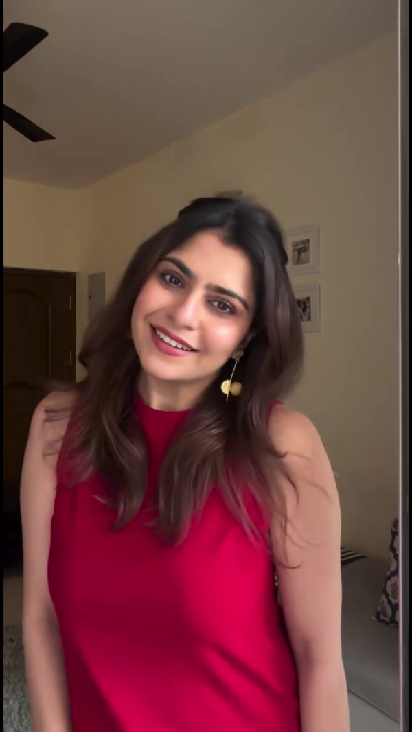 Red Sleeveless Midi Dress