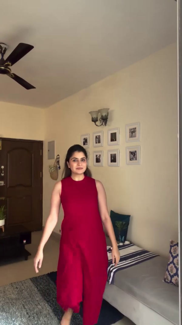 Red Sleeveless Midi Dress