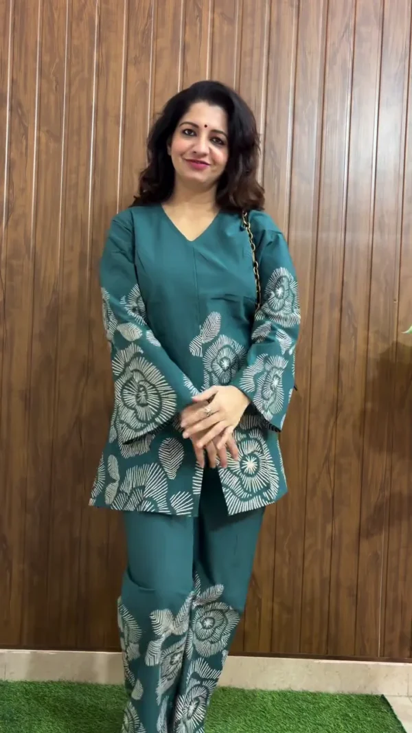 Jisora Rustic Flora Cotton Co-Ord Set – Printed Tunic with Palazzos