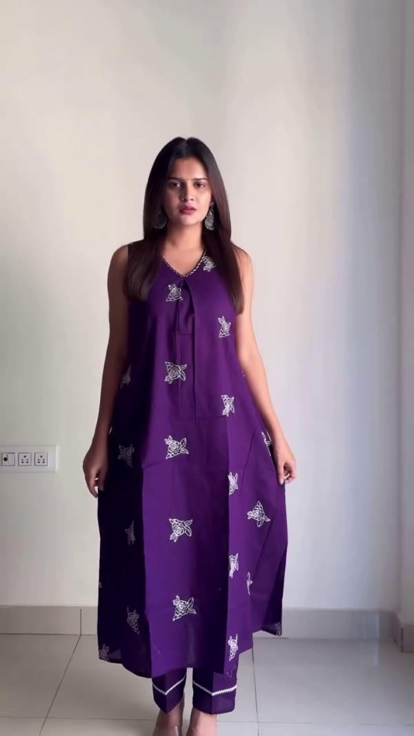 Purple Sleeveless Embroidered Kurta Set