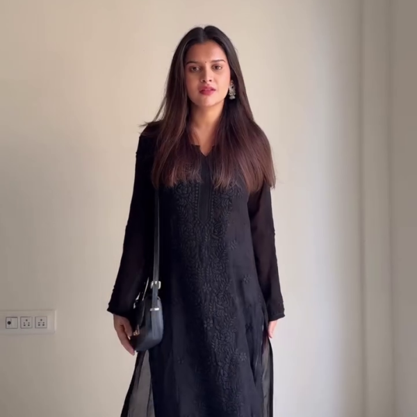 Black Embroidered Straight Kurta